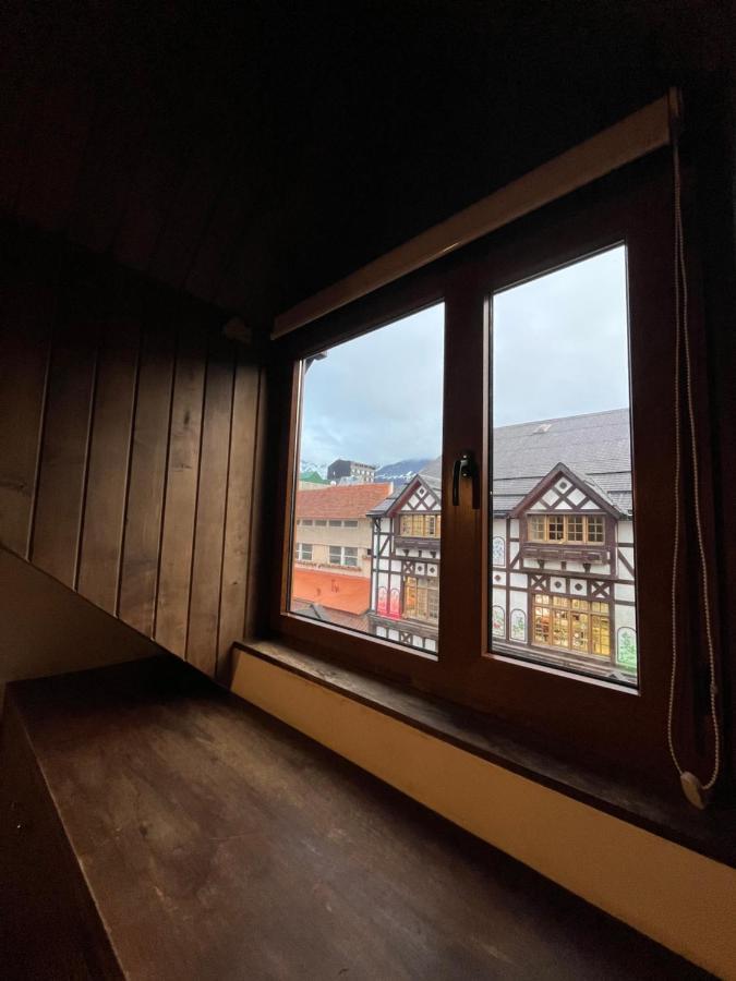 Departamentos San Martin Appartement Ushuaia Buitenkant foto